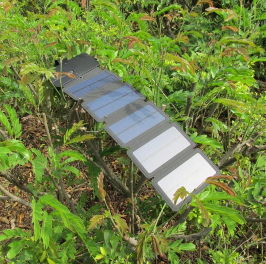 Off-road emergency mobile power supply
