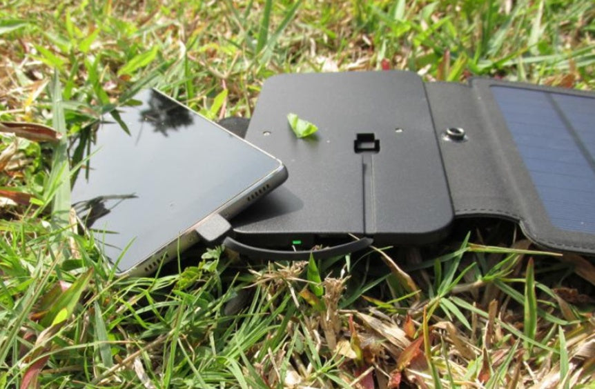 Off-road emergency mobile power supply